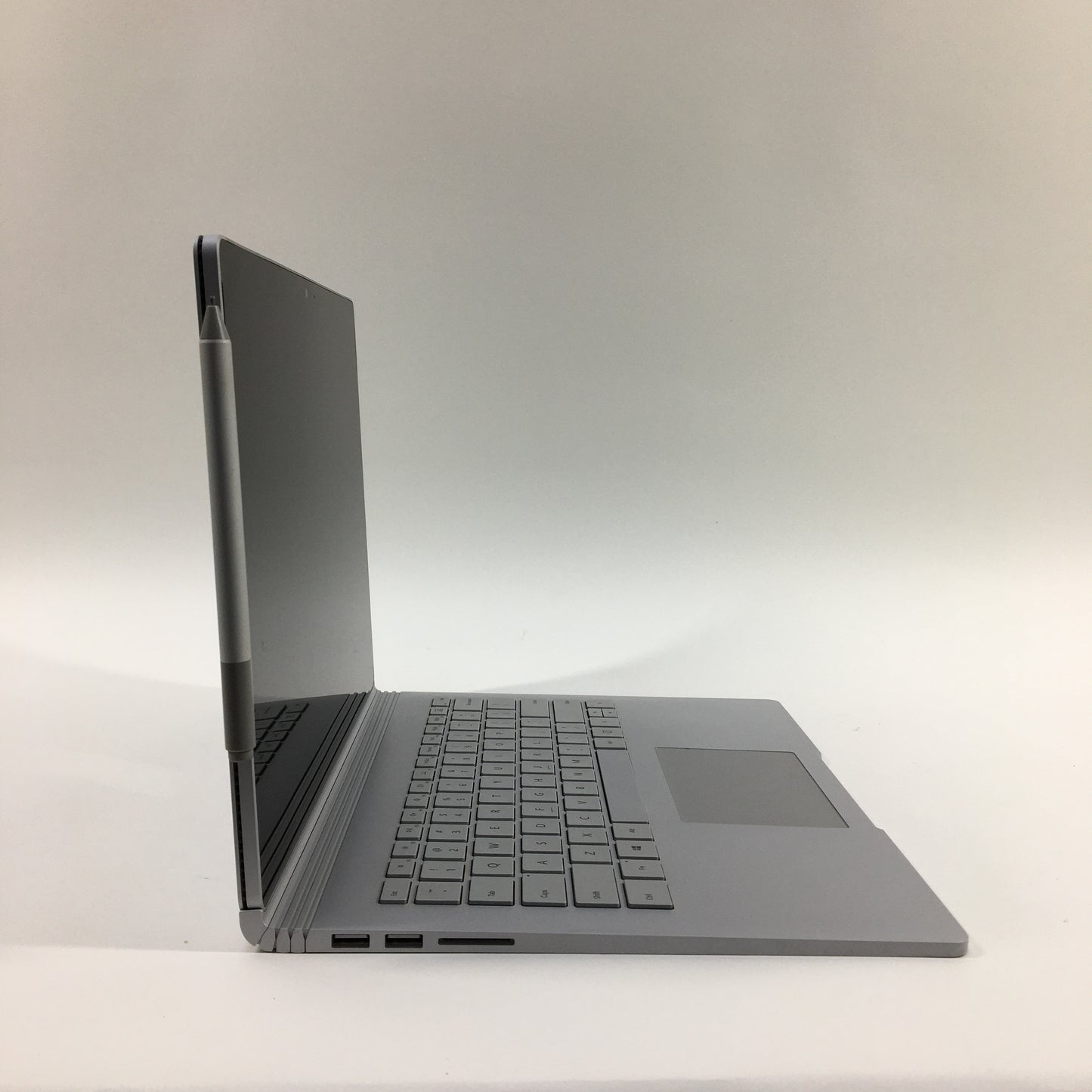 Microsoft Surface Book 2 13.5" i5-7300U 2.6GHz 8GB RAM 256GB SSD HD Graphics 620