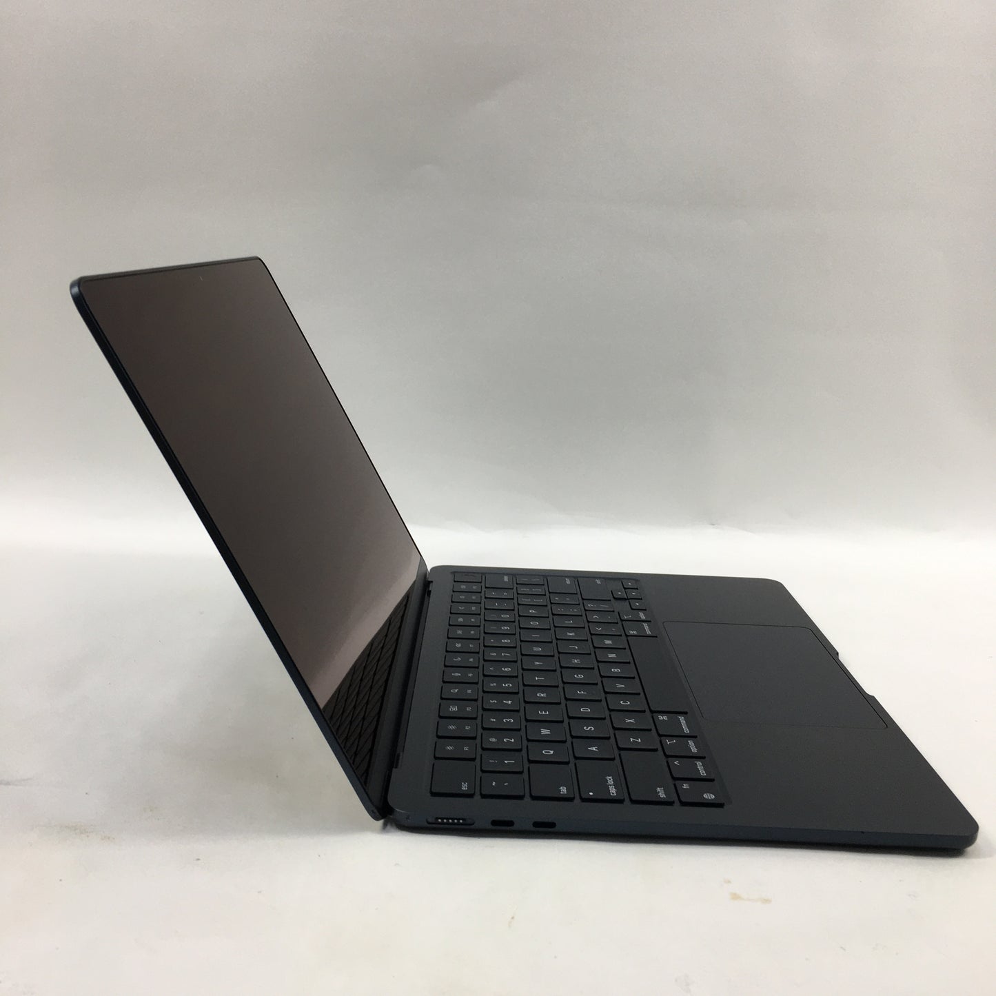 2022 Apple MacBook Air 13.6" M2 8C GPU 3.5GHz 8GB RAM 256GB SSD A2681