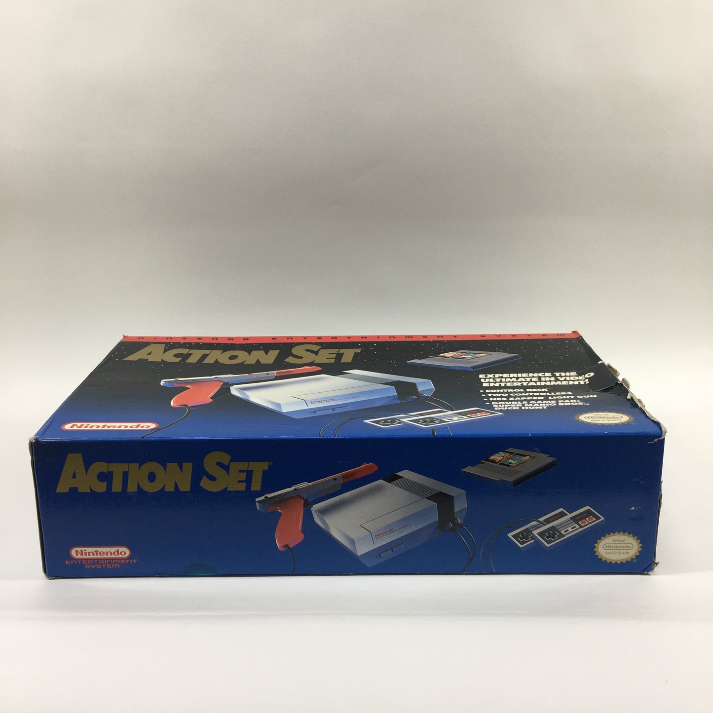 Nintendo Entertainment System NES Video Game Console NES-001 Gray
