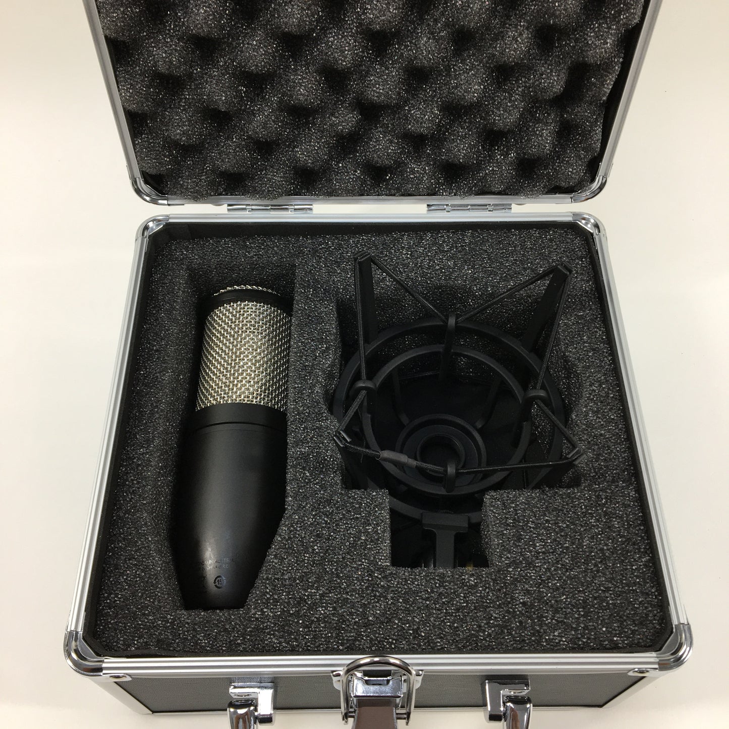 AKG P220 20 Hz - 20 kHz Condenser Studio Microphone