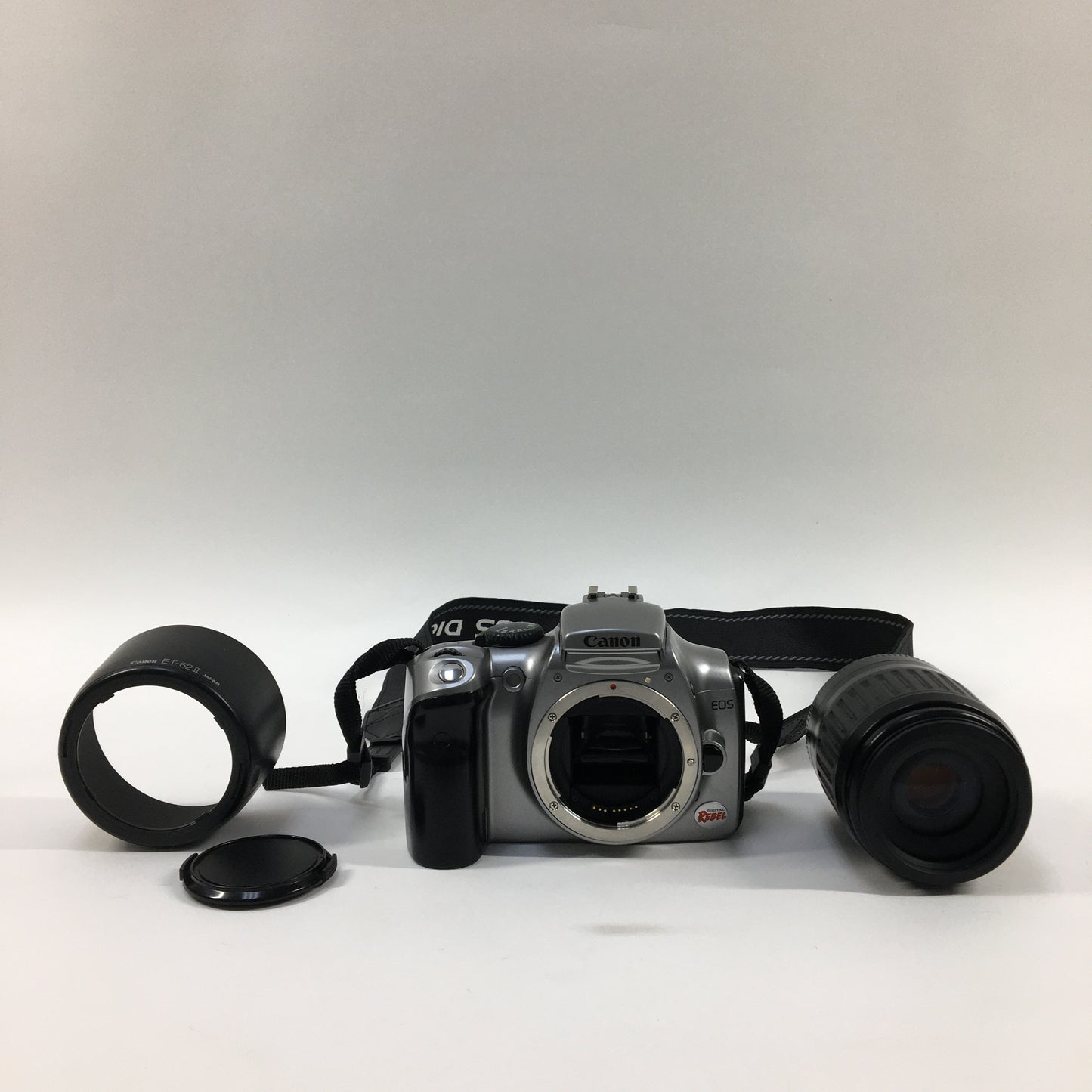 Untested Canon EOS Digital Rebel 6.3MP Digital SLR DSLR + Canon 80-200mm Lens