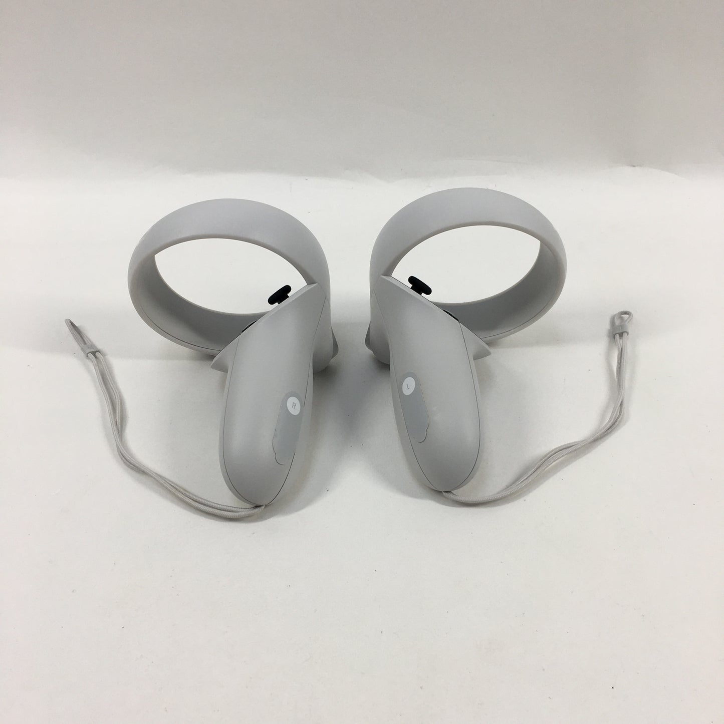 Oculus Quest 2 128GB Standalone All-in-One VR Headset KW49CM
