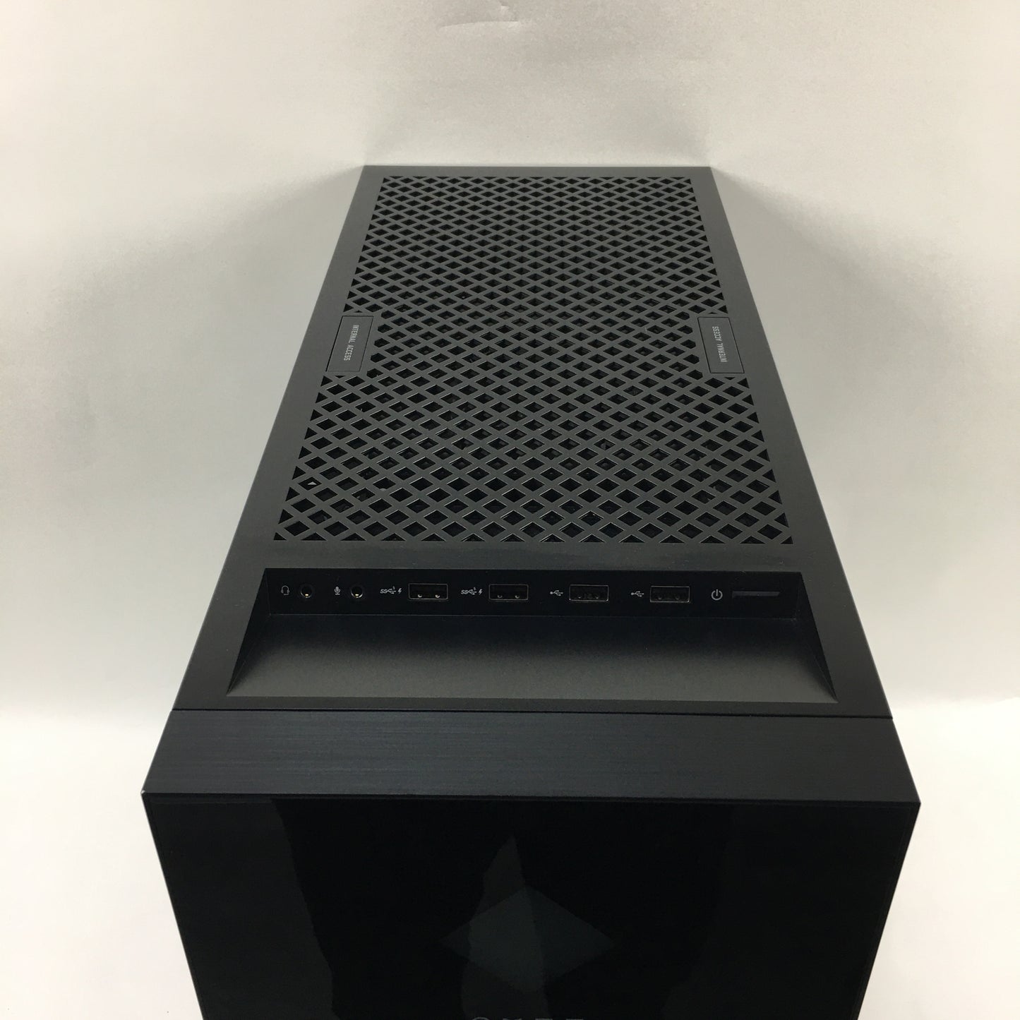 Omen Custom PC Ryzen 5 7600 3.80GHz 16GB RAM 1TB SSD Nvidia GeForce RTX 4060