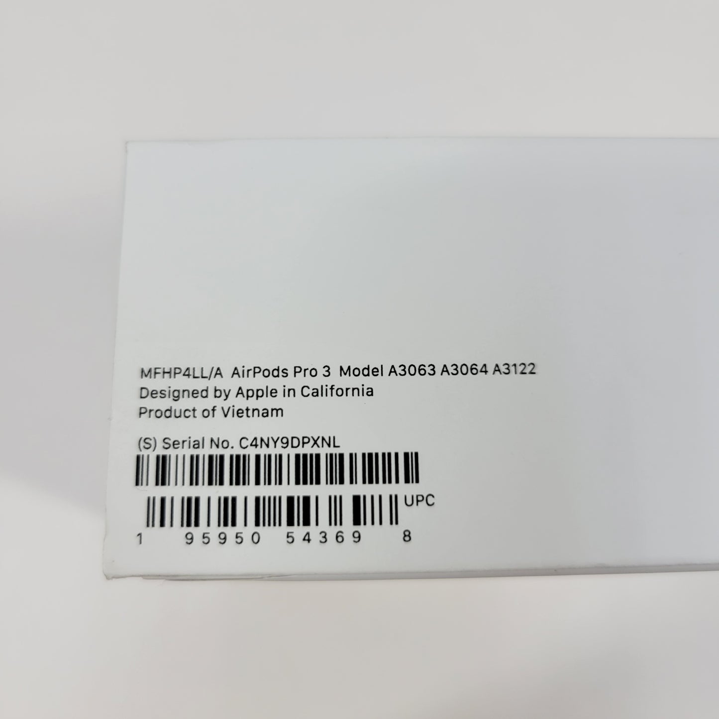 New Apple AirPods Pro 3rd Gen with MagSafe Charging Case A3122 MFHP4LL/A