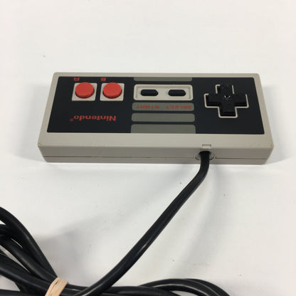 Nintendo Entertainment System NES Video Game Console NES-001 Gray