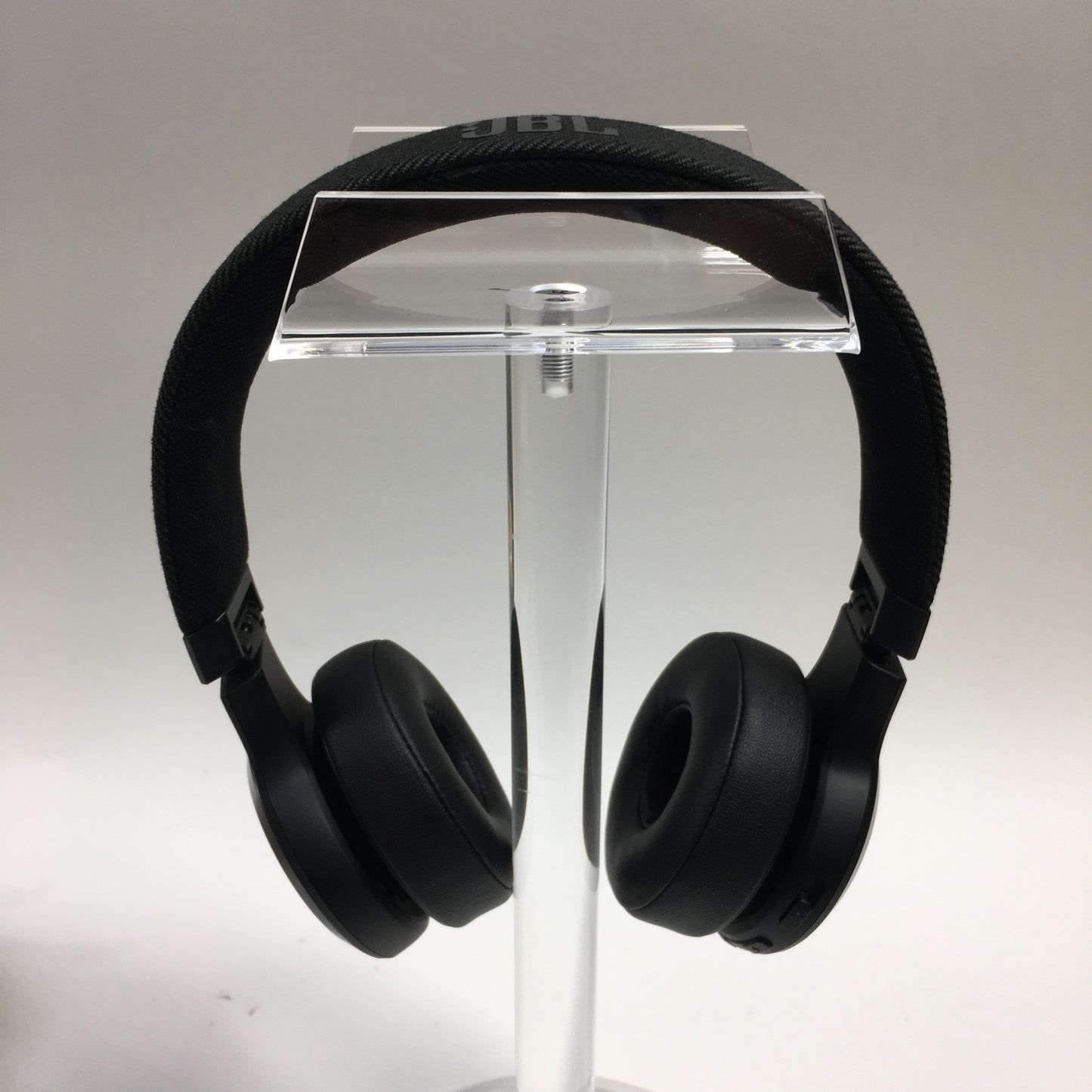 JBL Live 675 NC Noise-Cancelling Wireless On-Ear Bluetooth Headphones Black
