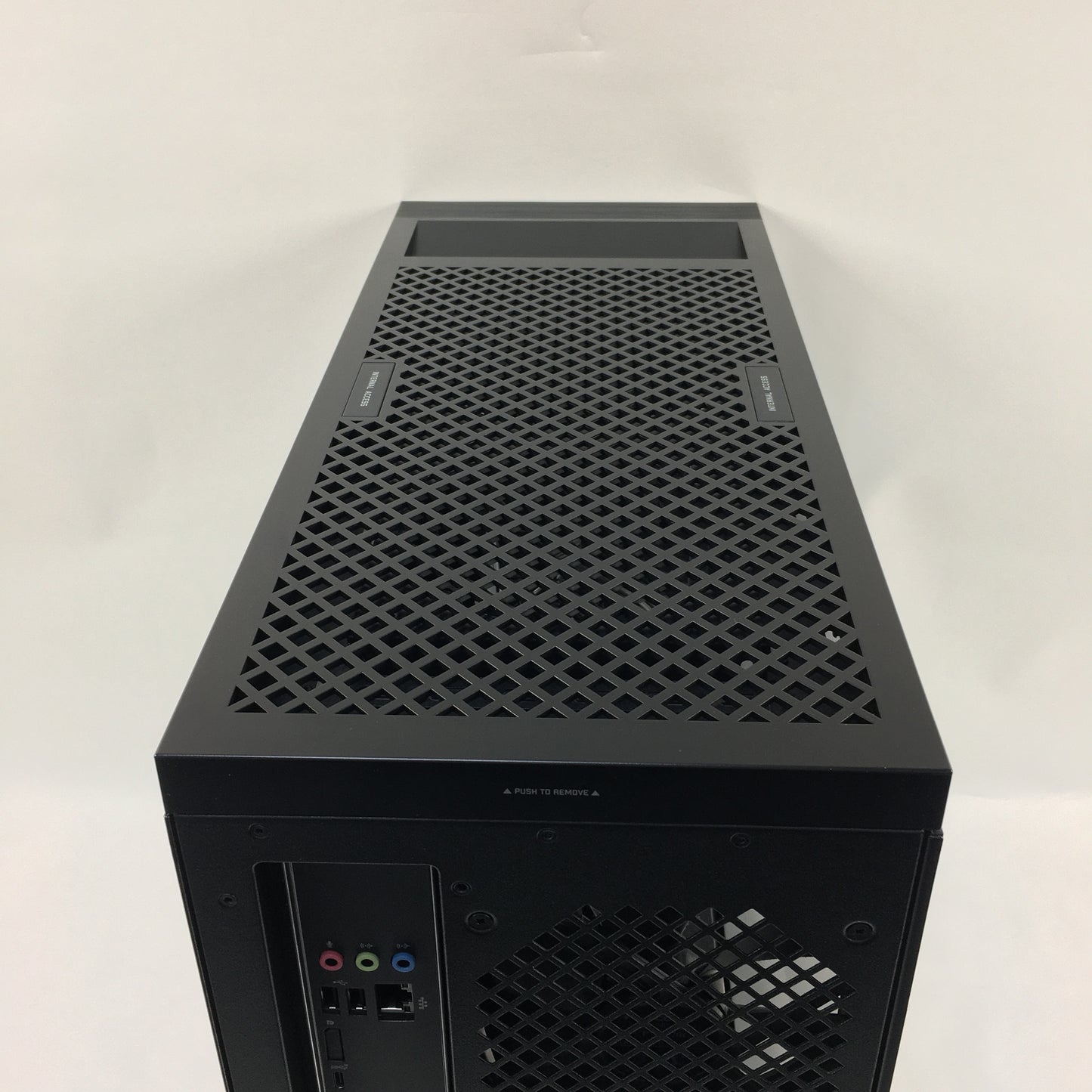 Omen Custom PC Ryzen 5 7600 3.80GHz 16GB RAM 1TB SSD Nvidia GeForce RTX 4060