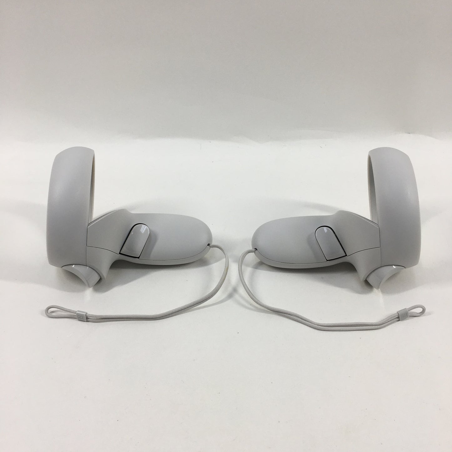 Oculus Quest 2 128GB Standalone All-in-One VR Headset KW49CM