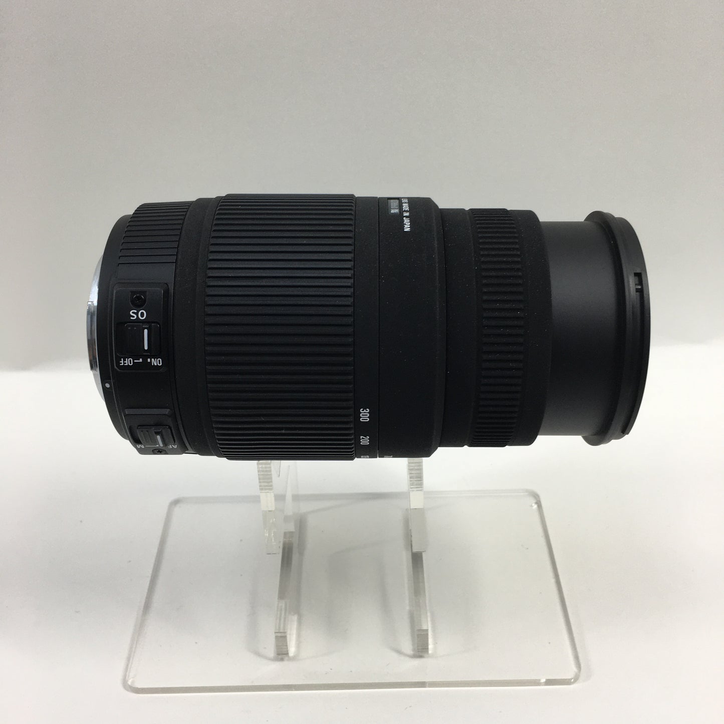 Sigma 70-300mm f/4-5.6 70-300mm f/4-5.6 For Sony A-Mount