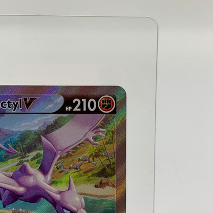 Pokémon TCG Sword & Shield - Lost Origin Aerodactyl V 180/196 Holo Textured