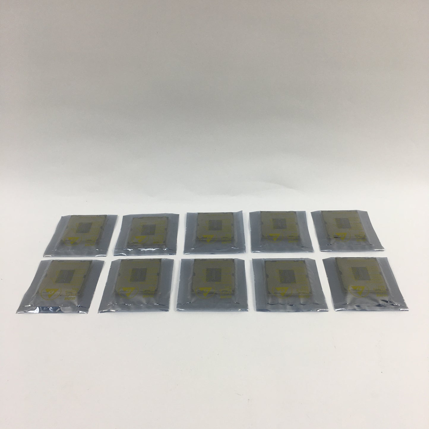 Lot of 10 Intel E5-2660V2 2.20GHz 10 Core SR1AB 20 Thread LGA 2011