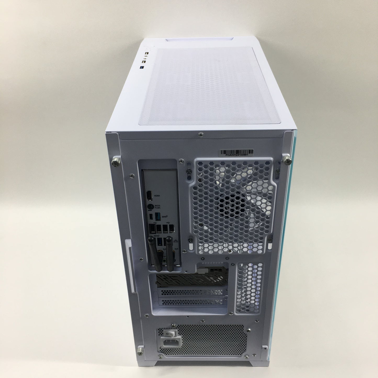 MANIK Custom PC Ryzen 5 7600X 4.70GHz 32GB RAM 2TB SSD AMD Radeon RX 9070