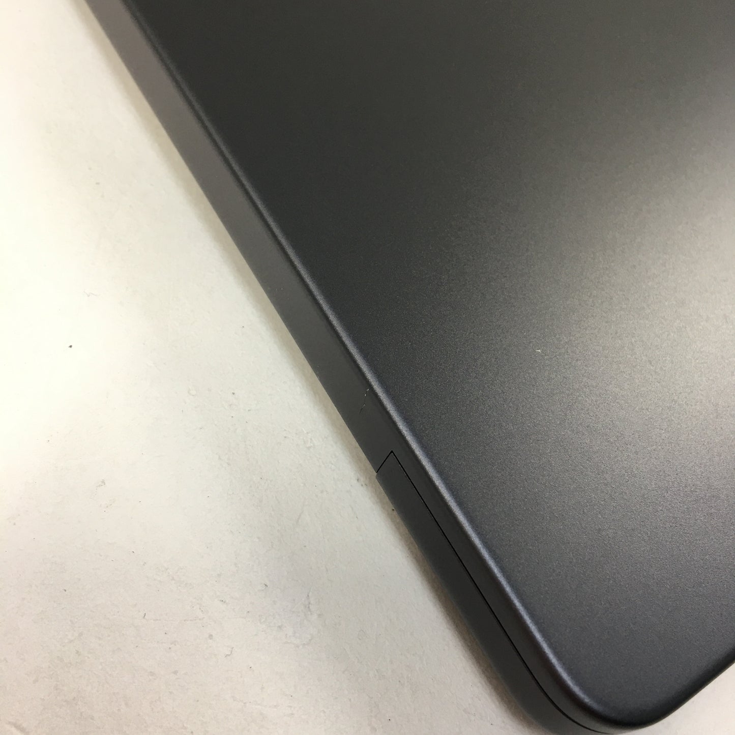 2023 Apple MacBook Pro 14" M3 Pro 14C GPU 4.0GHz 18GB RAM 512GB SSD A2992