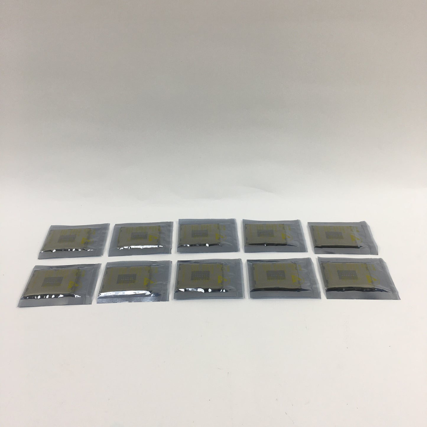 Lot of 10 Intel E5-2660V2 2.20GHz 10 Core SR1AB 20 Thread LGA 2011