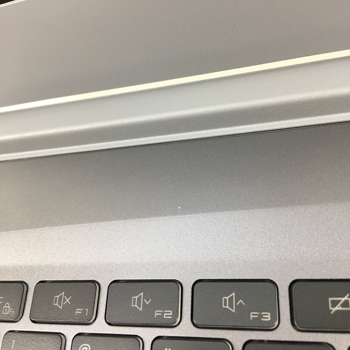 MSI Thin 15 B13UC 15.6" i5-13420H 2.1GHz 16GB RAM 512GB SSD GeForce RTX 3050
