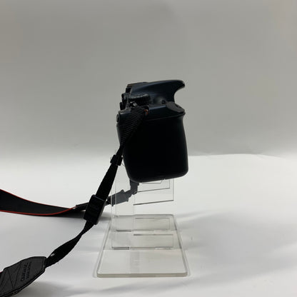 Canon EOS Rebel T3 12.2MP Digital SLR DSLR Camera