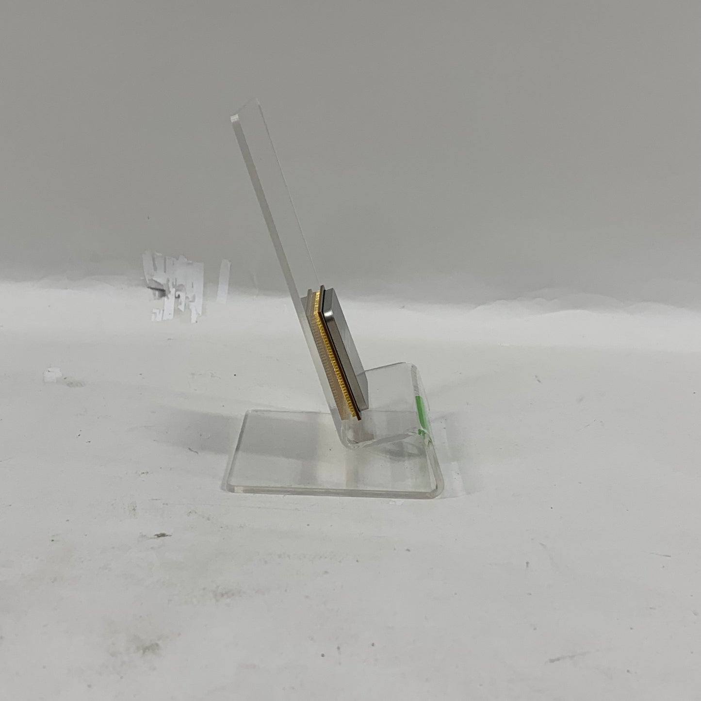 Broken AMD Ryzen 5 5600G 3.90GHz 6 Core 100-000000252 12 Thread AM4 READ