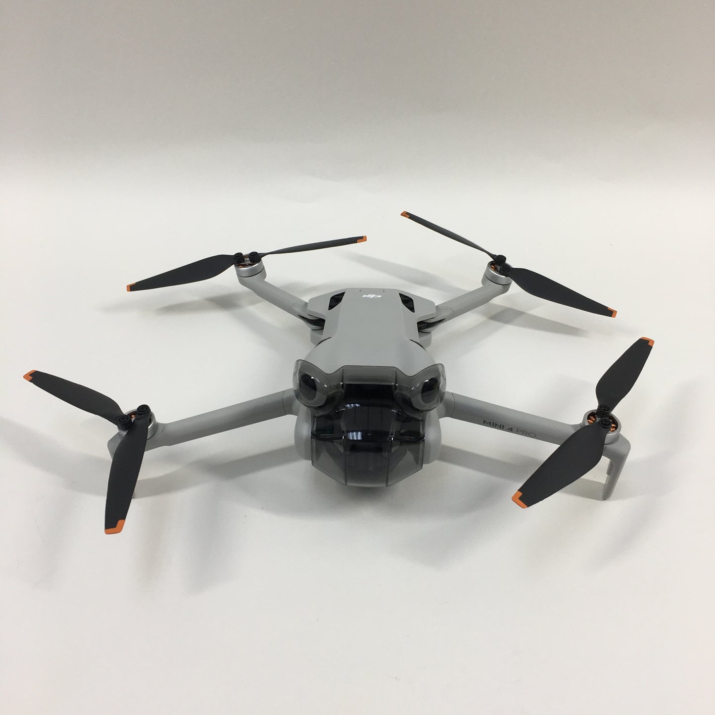 DJI Mini 4 Pro Mini Drone MT4MFVD