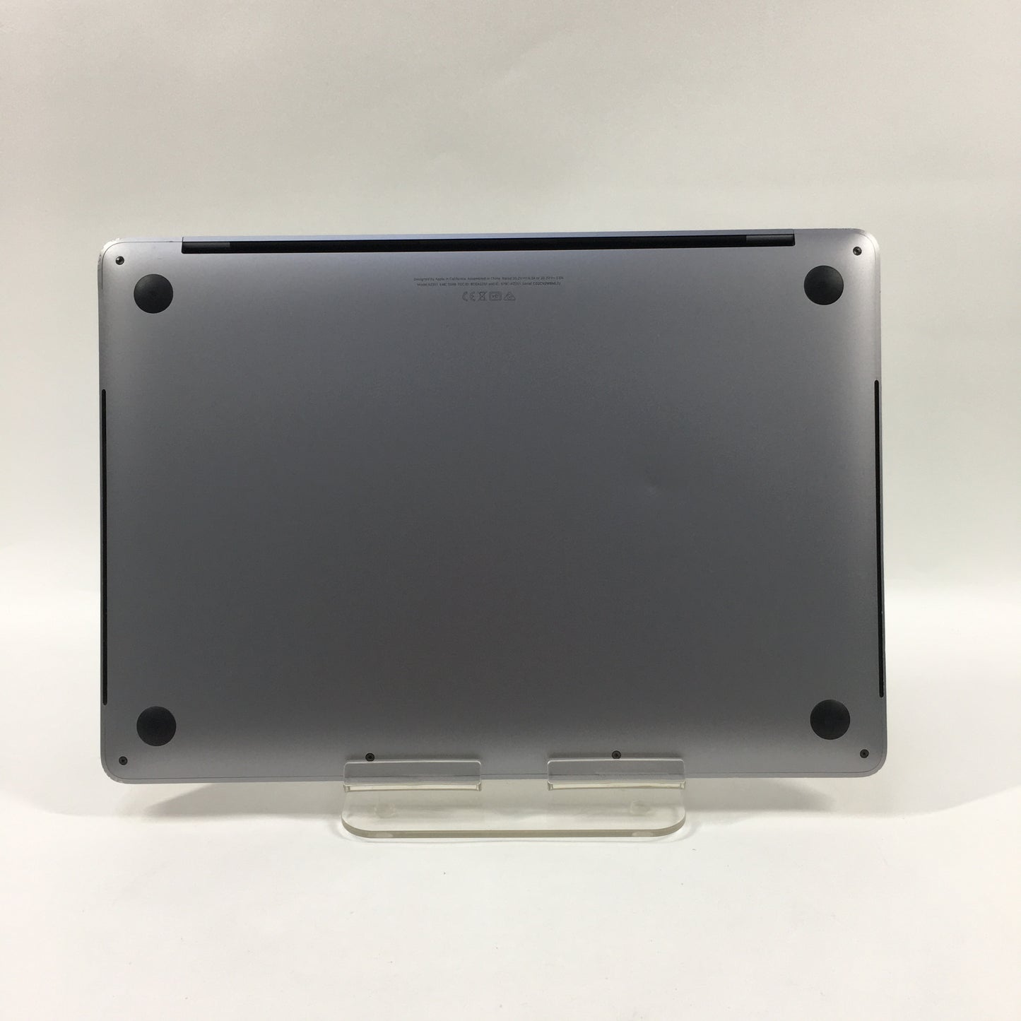 2020 Apple MacBook Pro 13.3" i5 2.0GHz 16GB RAM 1TB SSD Space gray A2251