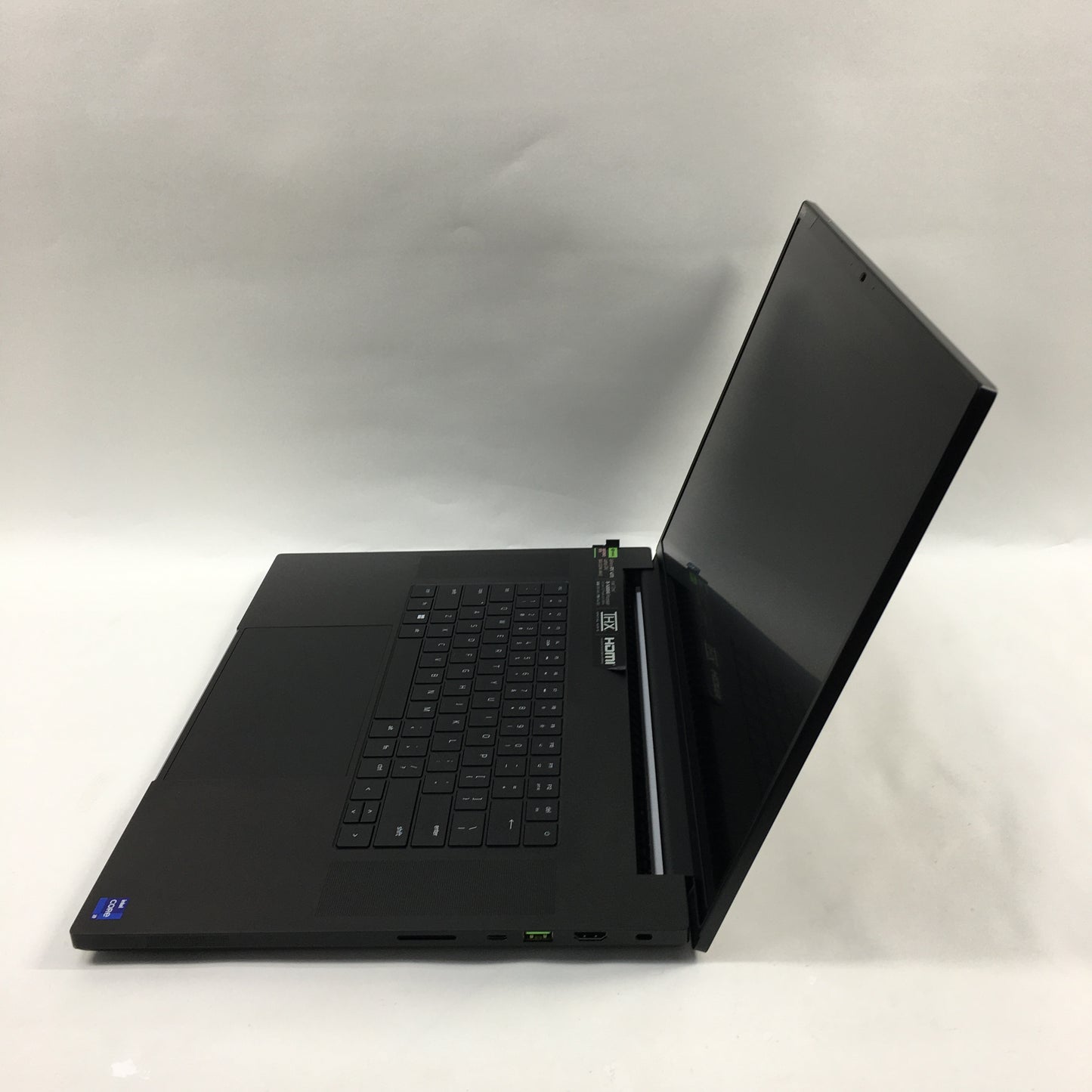 Razer Blade 18 RZ09-0509 18" i9-14900HX 2.2GHz 32GB RAM 1TB SSD GeForce RTX 4070