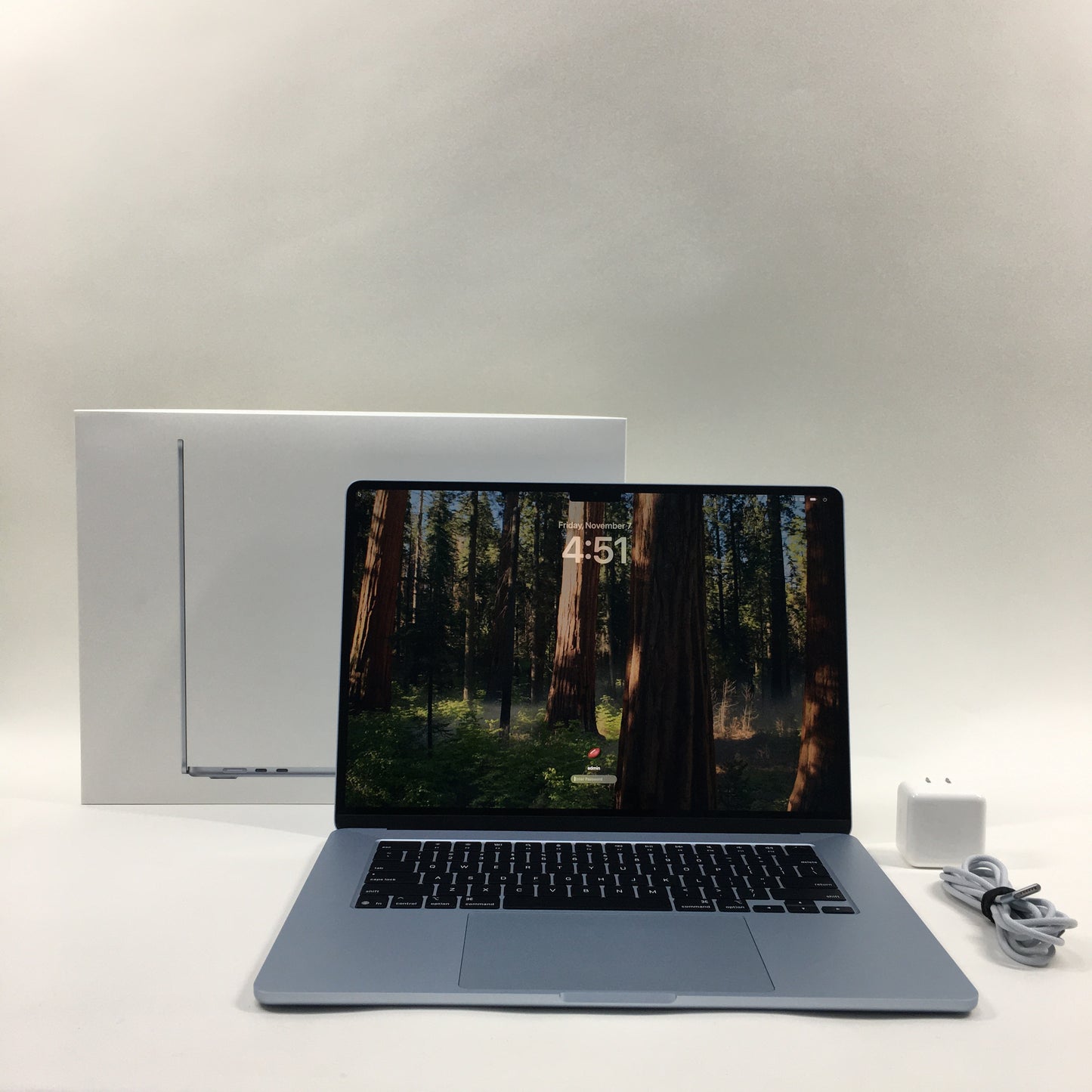 2025 Apple MacBook Air 15" M4 10C GPU 4.5GHz 16GB RAM 512GB SSD A3241