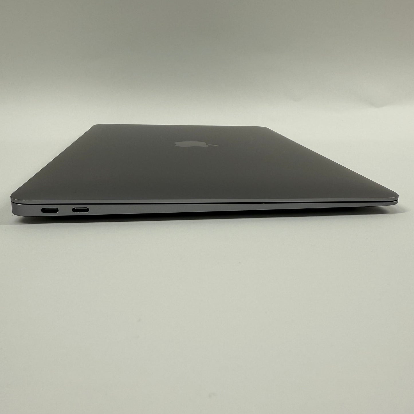 2020 Apple MacBook Air 13.3 M1 8C GPU 3.2GHz 8GB RAM 512GB SSD A2337