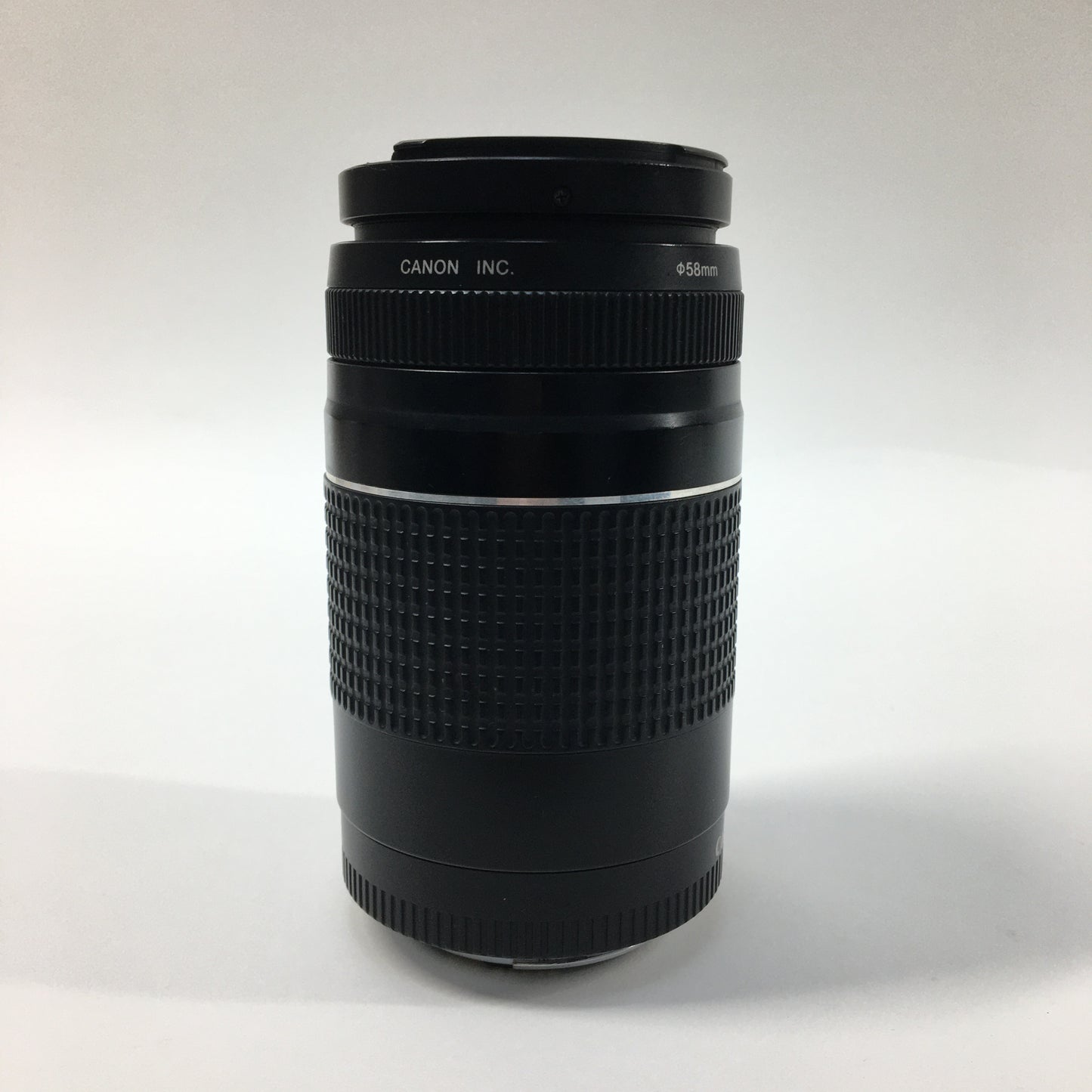 Canon EF EF 75-300mm 75-300mm f/1.4-5.6 III Cracked Near Lens