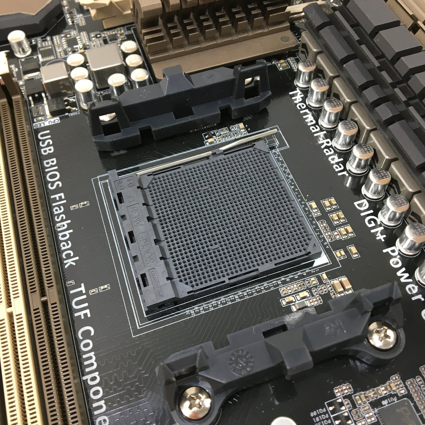 Asus Sabertooth 990FX R2.0 AM3+ ATX