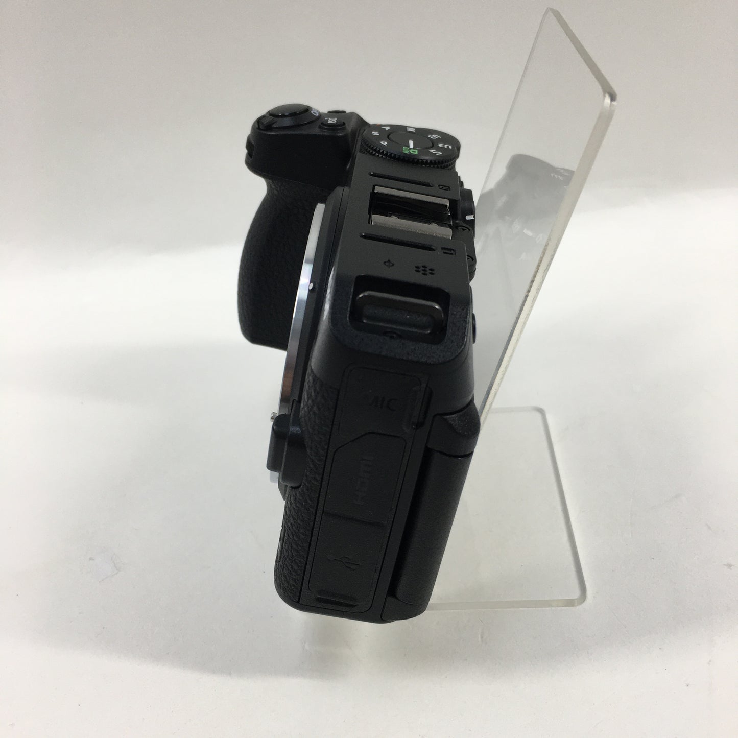 Nikon Z 30 20.9MP Mirrorless Camera 330 Shutter Count