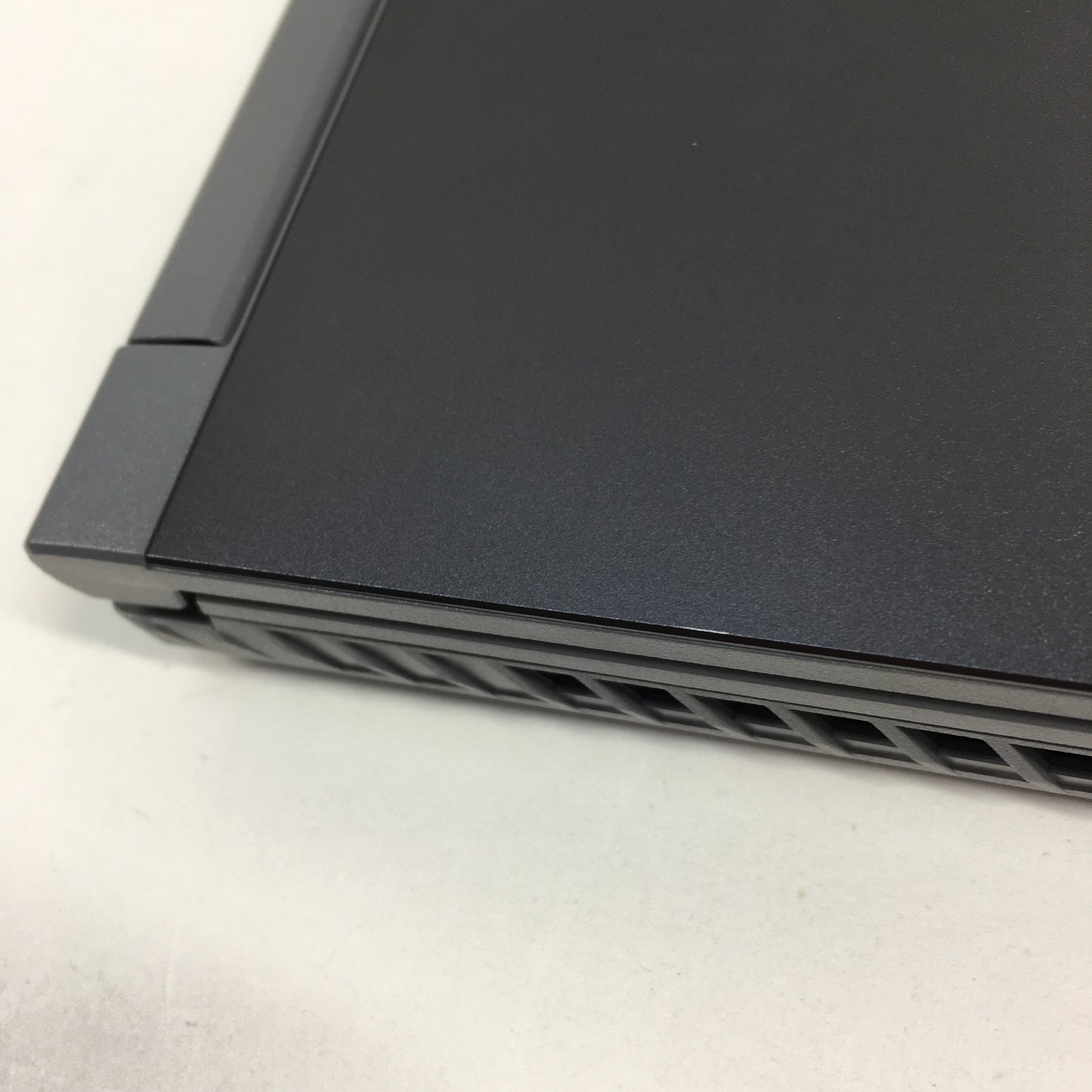 MSI Thin 15 B13UC 15.6" i5-13420H 2.1GHz 16GB RAM 512GB SSD GeForce RTX 3050