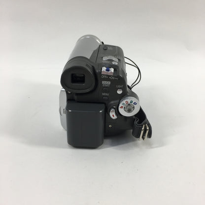 Panasonic Handycam MiniDV digital camcorder PV-GS31