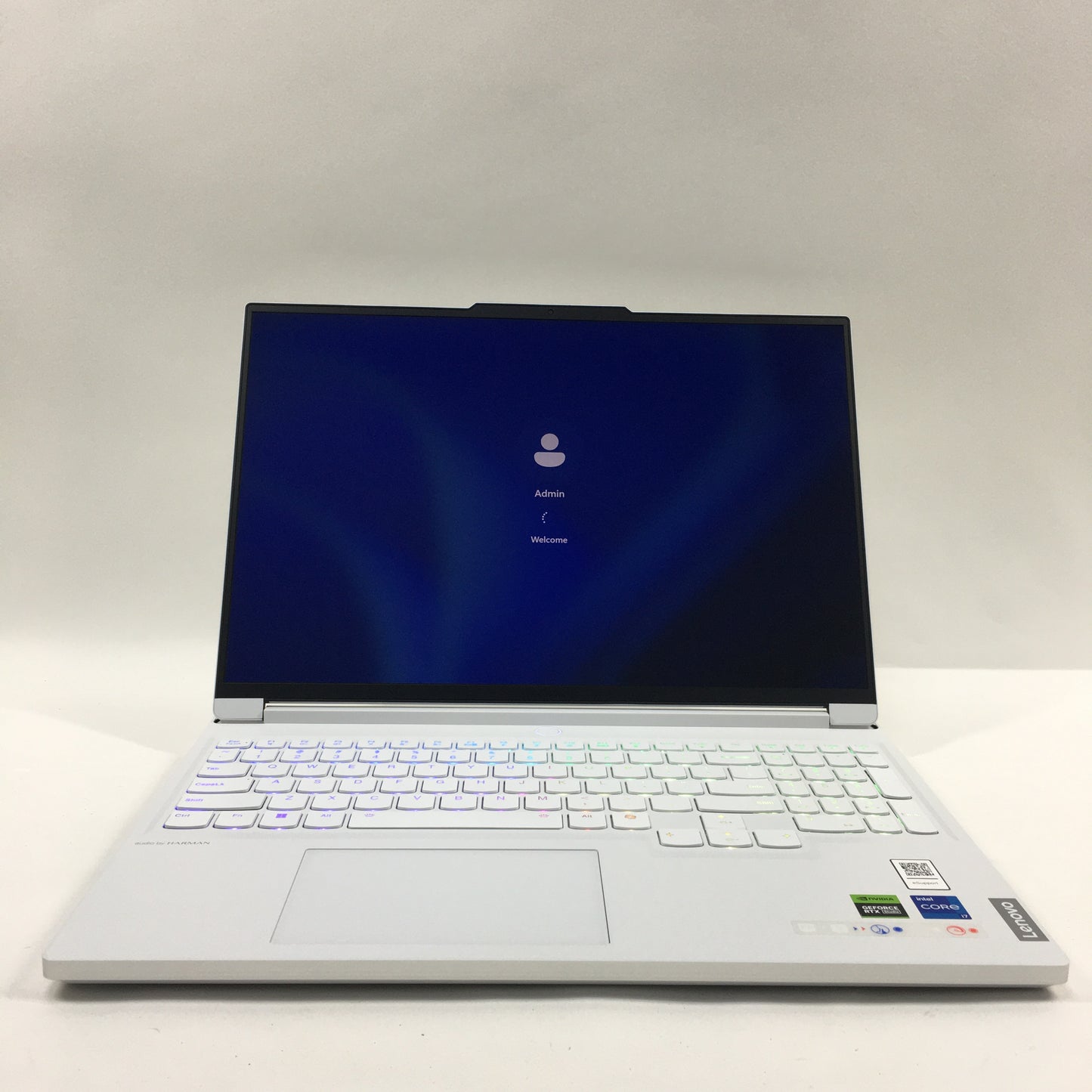 Lenovo Legion 7 16IRX9 16" i7-14700HX 2.1GHz 16GB RAM 1TB SSD GeForce RTX 4060