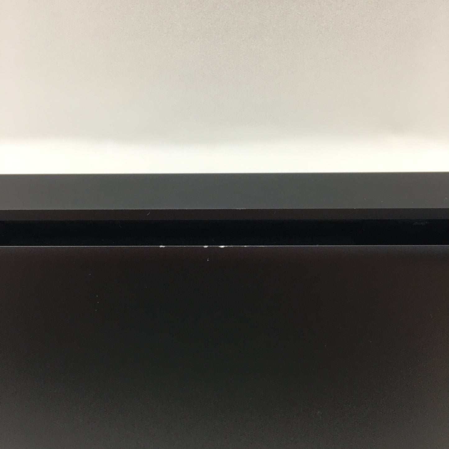 2023 Apple MacBook Pro 14" M3 Pro 14C GPU 4.0GHz 18GB RAM 512GB SSD A2992