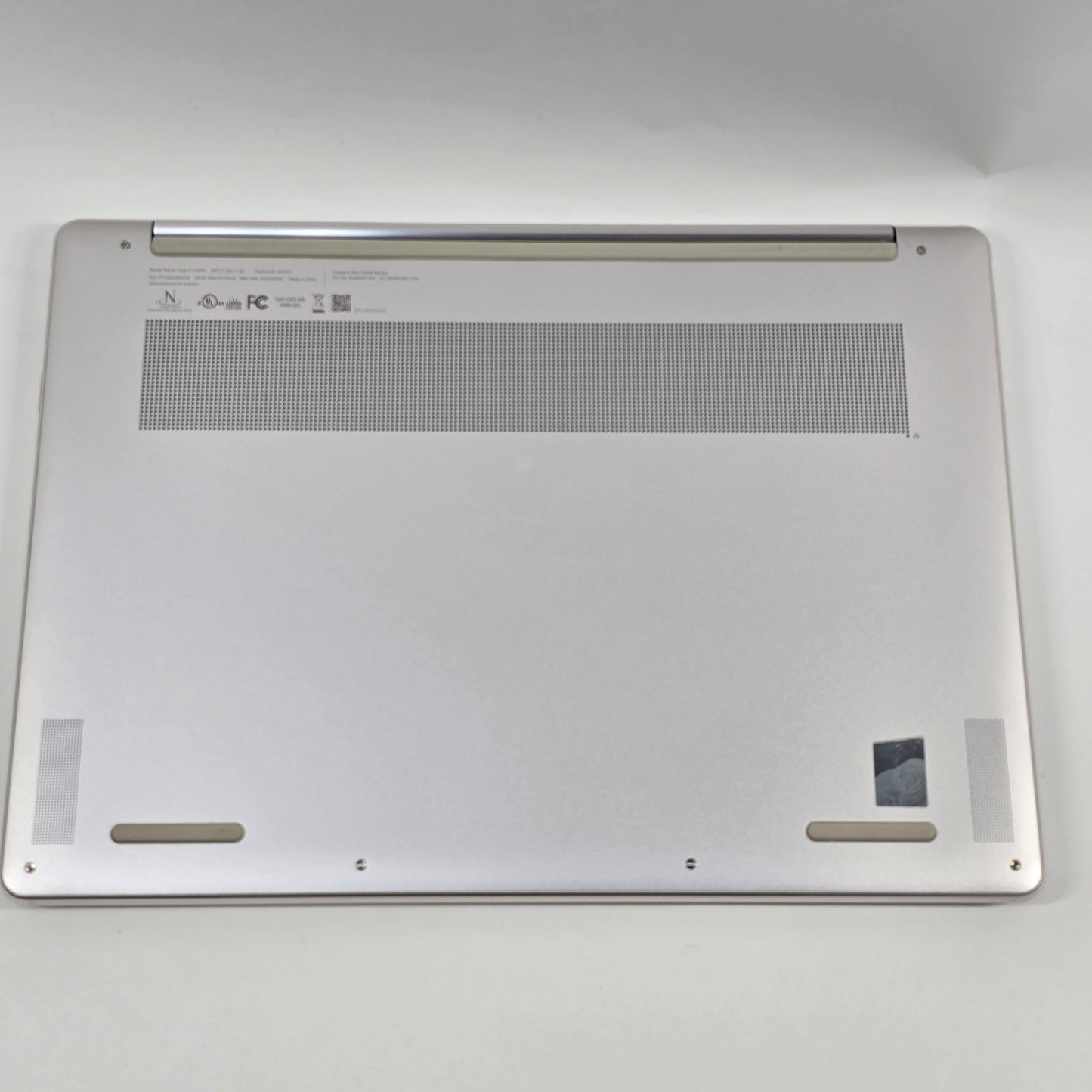 Lenovo Yoga 9i 14IRP8 14" i7-1360P 2.2GHz 16GB RAM 512GB SSD *READ*