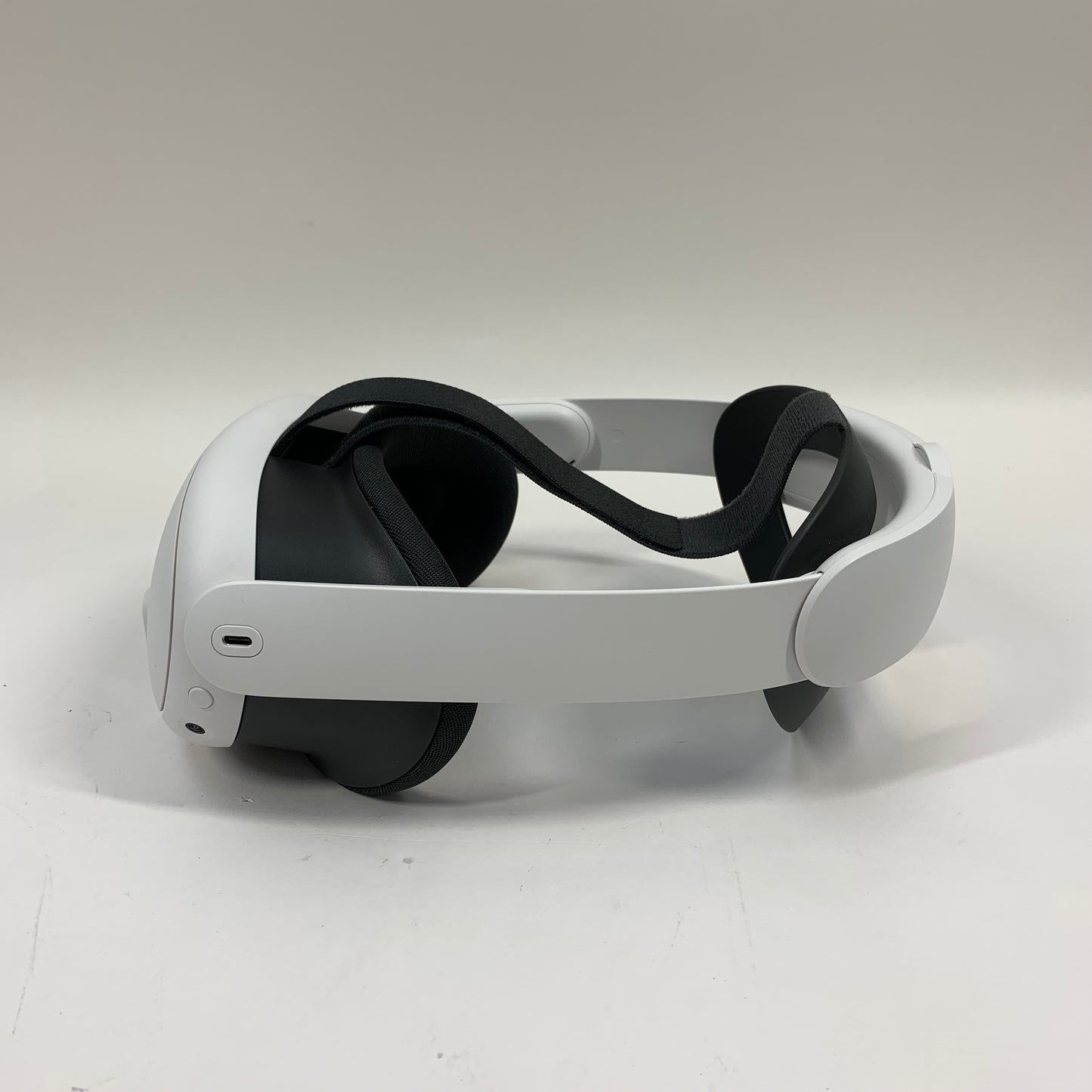 Meta Quest 3 128GB Standalone All-in-One VR Headset S3A