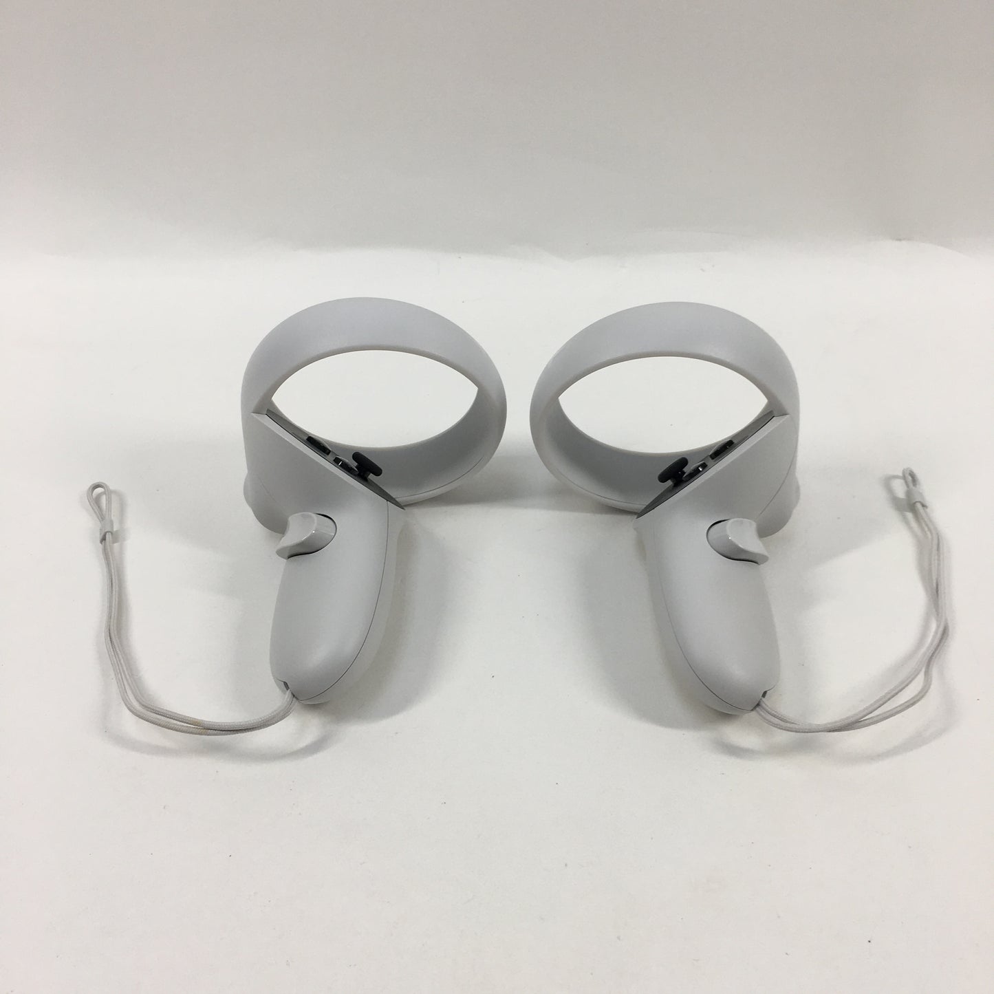 Oculus Quest 2 128GB Standalone All-in-One VR Headset KW49CM