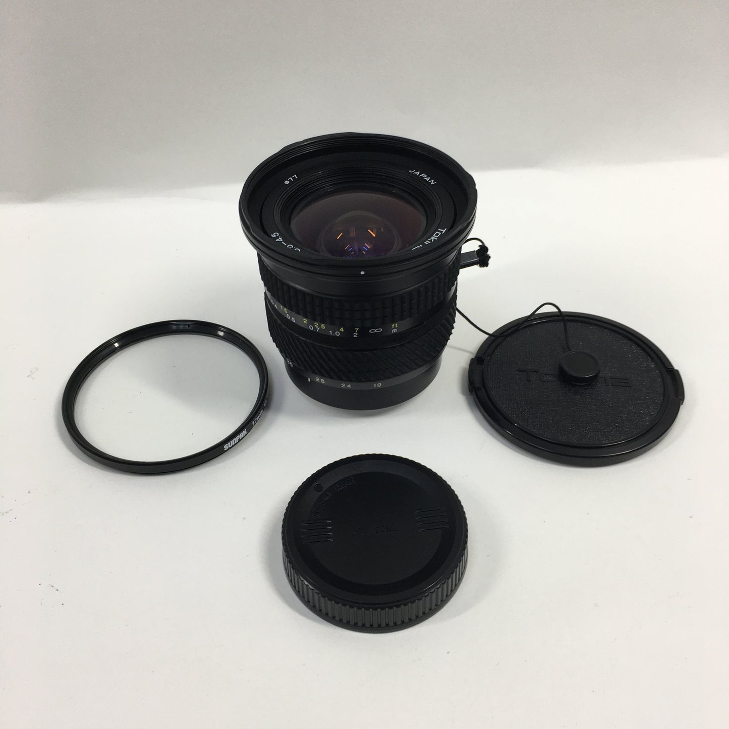Tokina 19-35mm f/3.5-4.5 19-35mm f/3.5-4.5 For Sony A-Mount