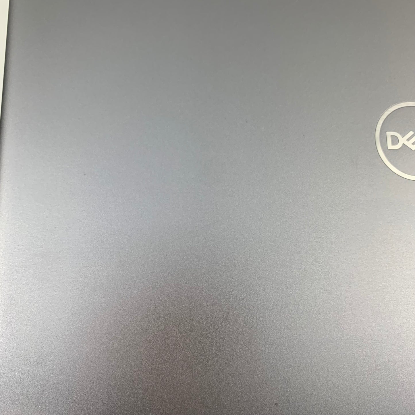 Dell Precision 7770 17.3" i5-12600HX 2,5 16GB RAM 256GB SSD