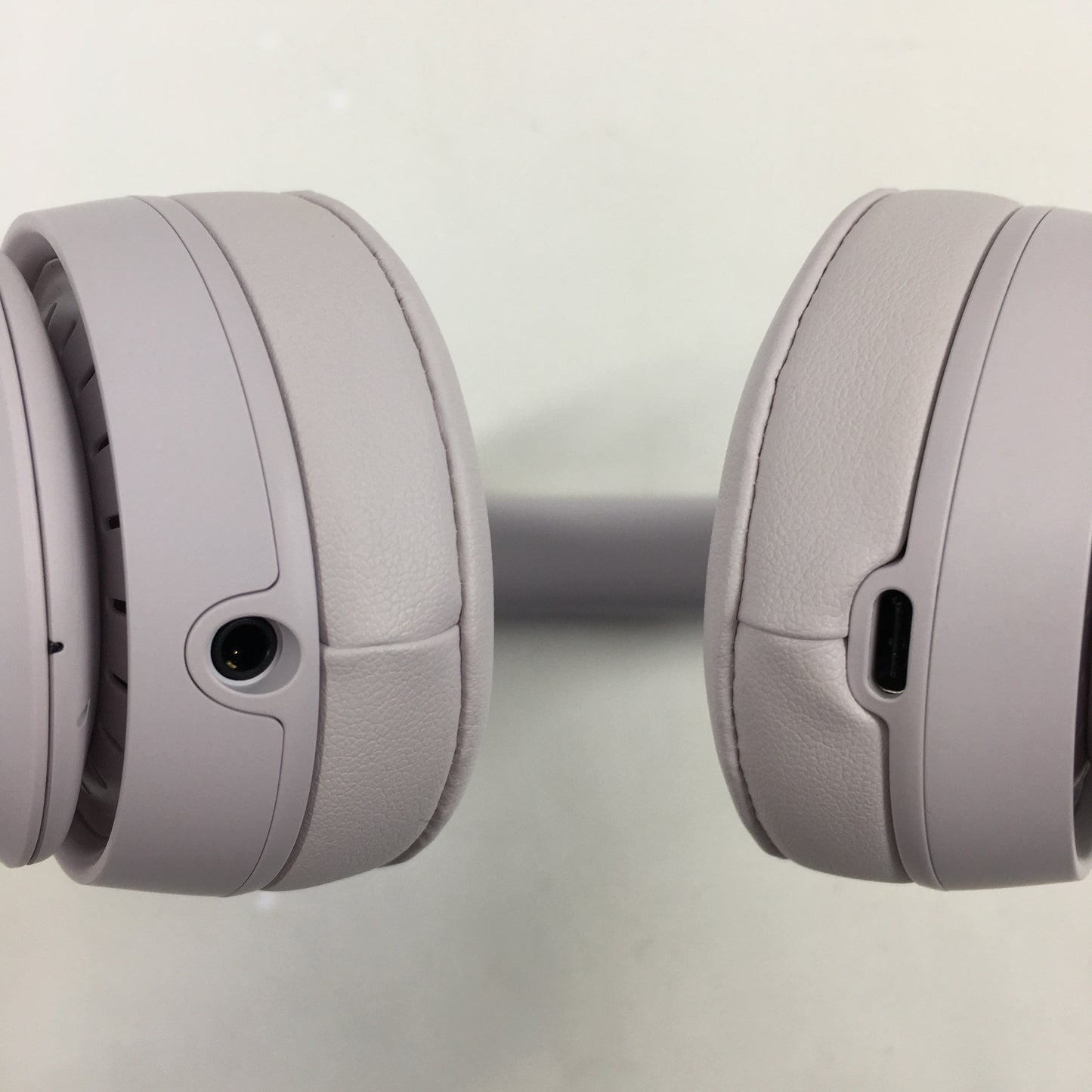 Beats Solo4 Wireless On-Ear Bluetooth Headphones Cloud Pink