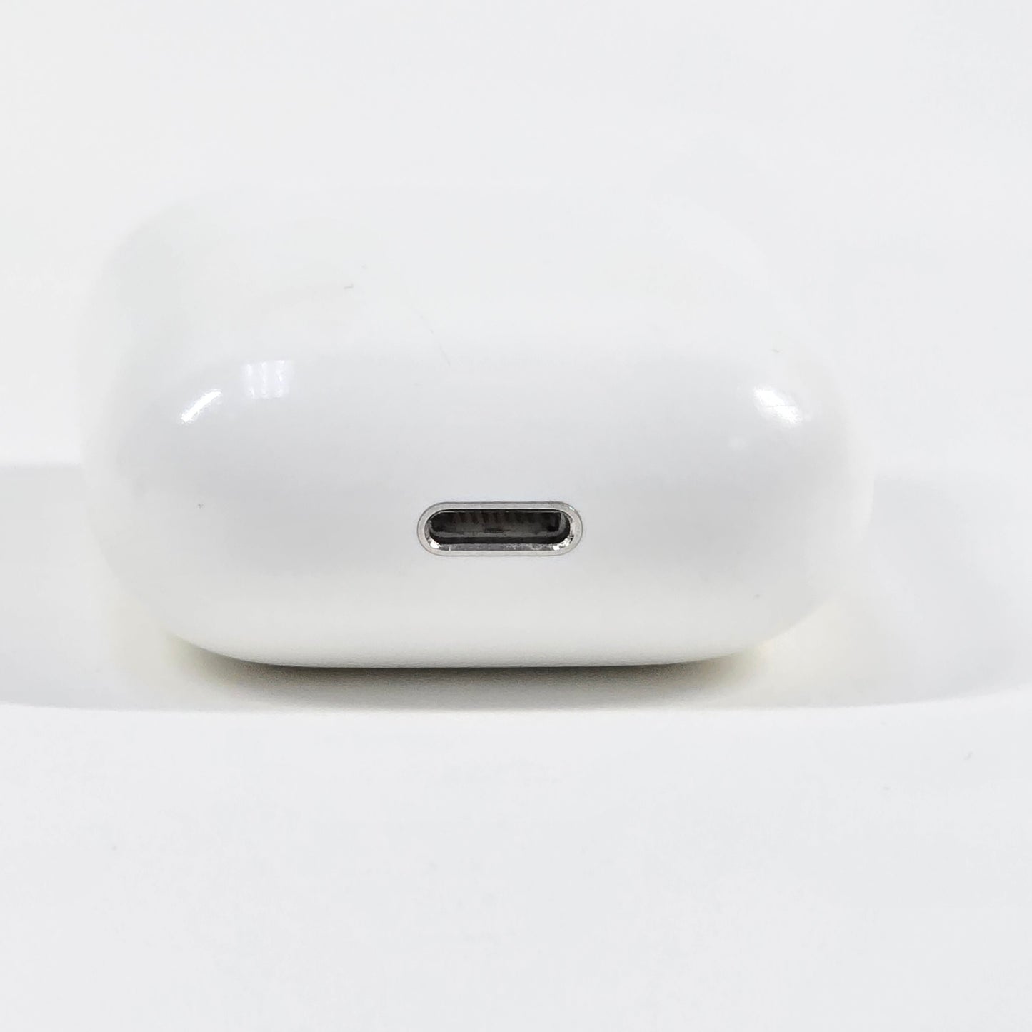 Apple AirPods 2nd Gen with Charging Case A2031 A2032 A1602 MV7N2AM/A