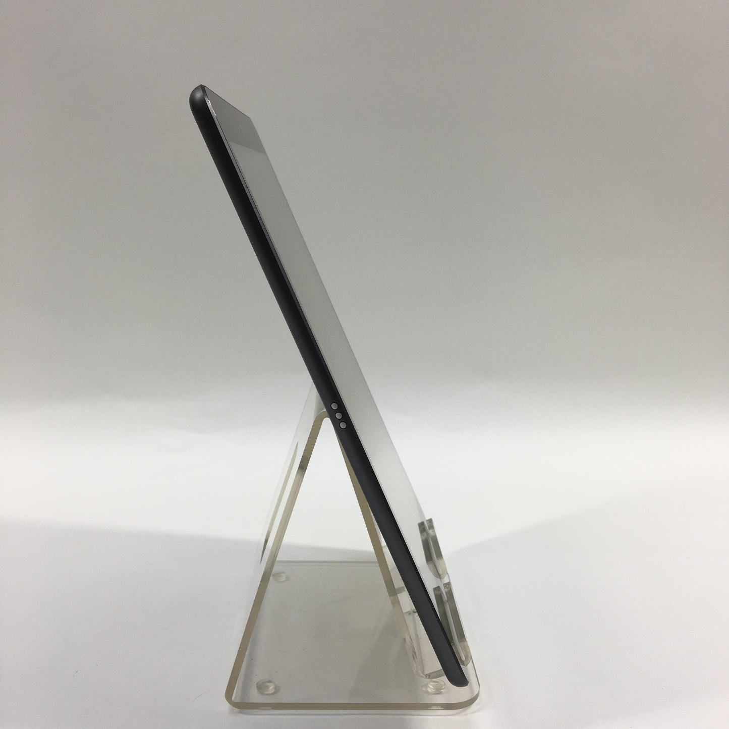 WiFi Only Apple iPad 9th Gen 64GB Space Gray MK2K3LL/A