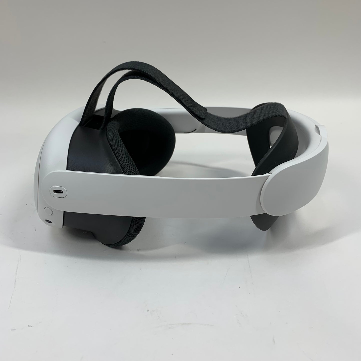 Meta Quest 3 128GB Standalone All-in-One VR Headset S3A