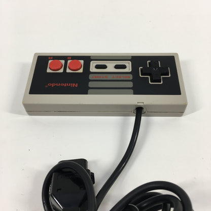 Nintendo Entertainment System NES Video Game Console NES-001 Gray