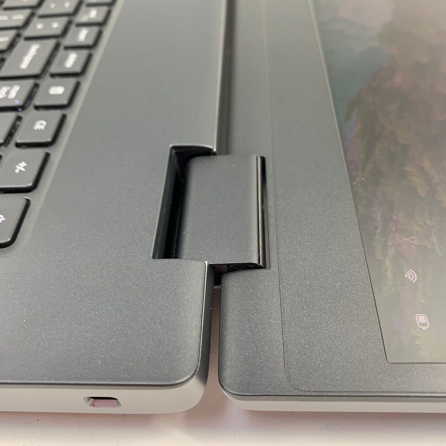 Dell Precision 7770 17.3" i5-12600HX 2,5 16GB RAM 256GB SSD