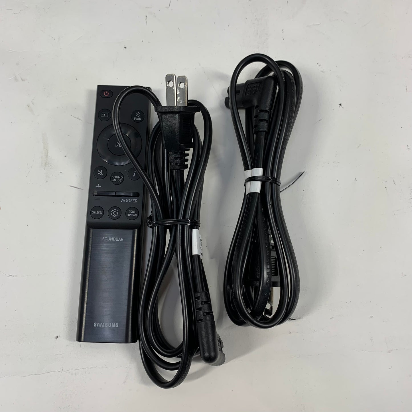 Samsung 3.1.2 Channel Sound Bar with Dolby Atmos Soundbar Black HW-Q60CF