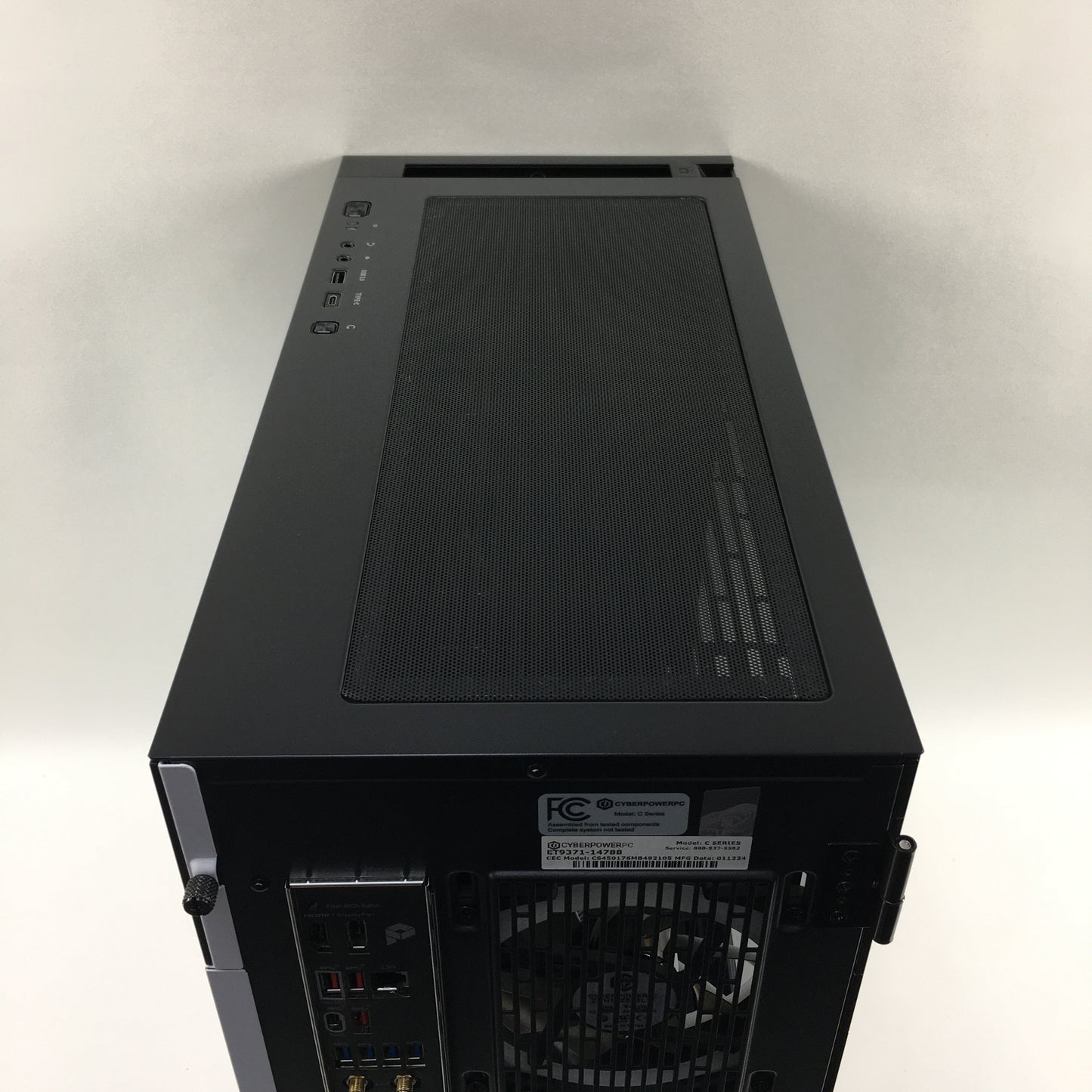 CyberPower Custom PC Ryzen 7 7700 16GB RAM 2TB SSD ASUS Geforce RTX 4070 Super