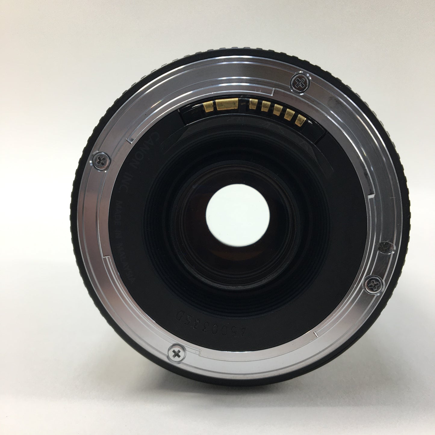 Canon EF EF 75-300mm 75-300mm f/1.4-5.6 III Cracked Near Lens