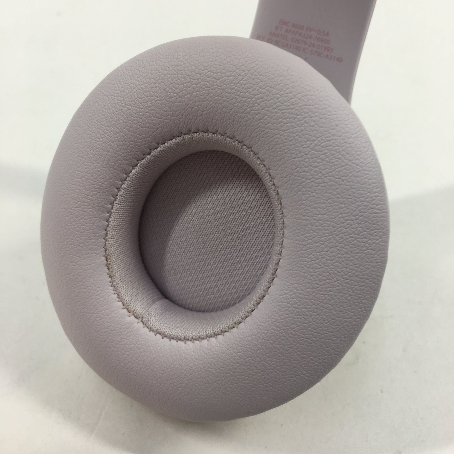 Beats Solo4 Wireless On-Ear Bluetooth Headphones Cloud Pink
