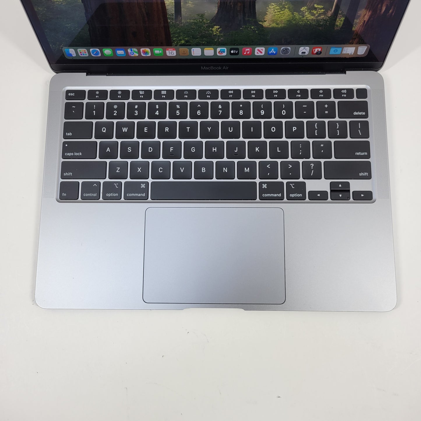2020 Apple MacBook Air 13.3" i3 1.1GHz 8GB RAM 256GB SSD Space Gray A2179