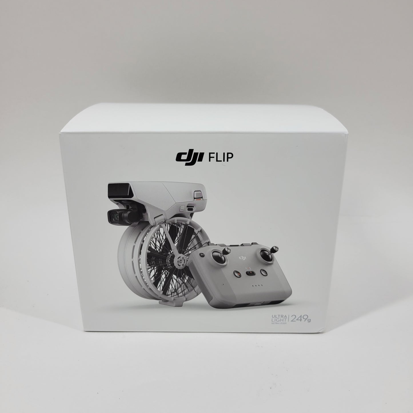 DJI Flip 4K Quadcopter Camera Drone DF1A0424